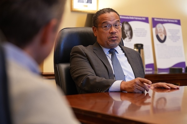 Ken Martin speaking with MN Attorney General Keith Ellison.